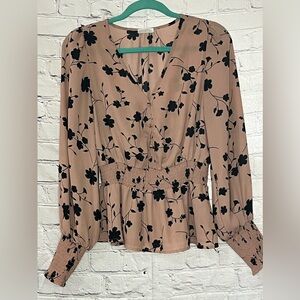 Floral lantern sleeve blouse